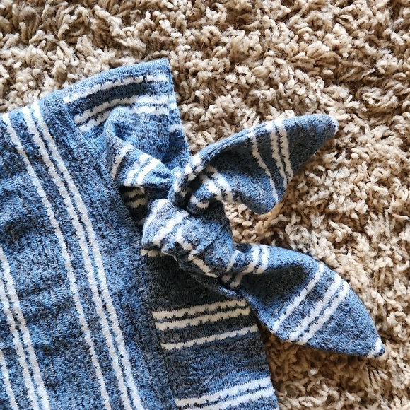 Chico's womans size 1 blue and white stripe casual shirt - Picture 2 of 7